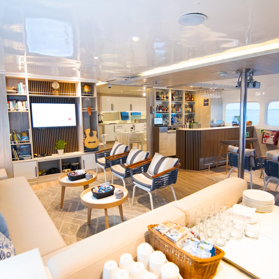 galapgos-solaris-yacht-oniriccruises-ecuador